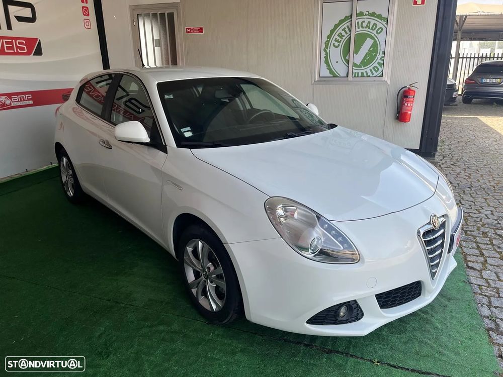Alfa Romeo Giulietta 1.6 JTDm Distinctive - 2