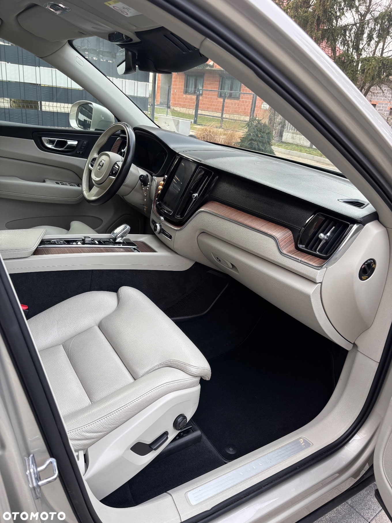 Volvo XC 60 D4 AWD Inscription - 12