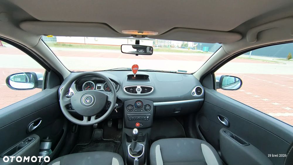 Renault Clio - 13