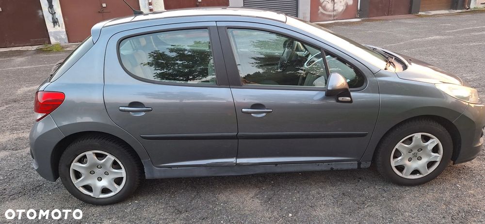 Peugeot 207 1.4 Presence nICE - 4