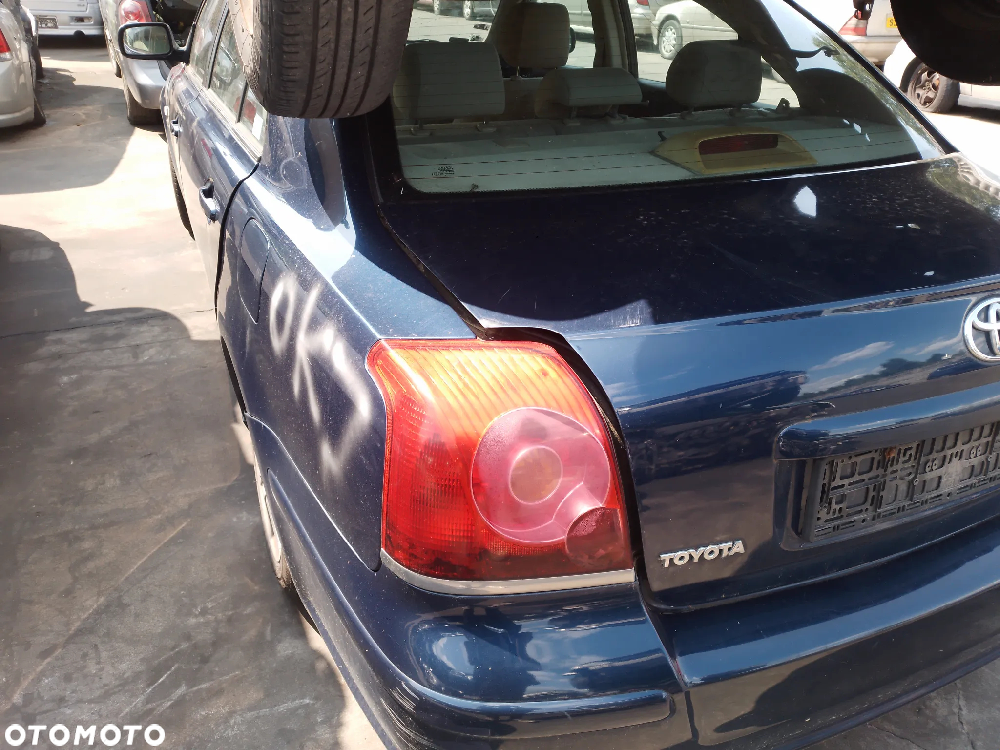 TOYOTA AVENSIS T25 03-06 2.4 KLAPA BAGAŻNIKA 8P4 - 15