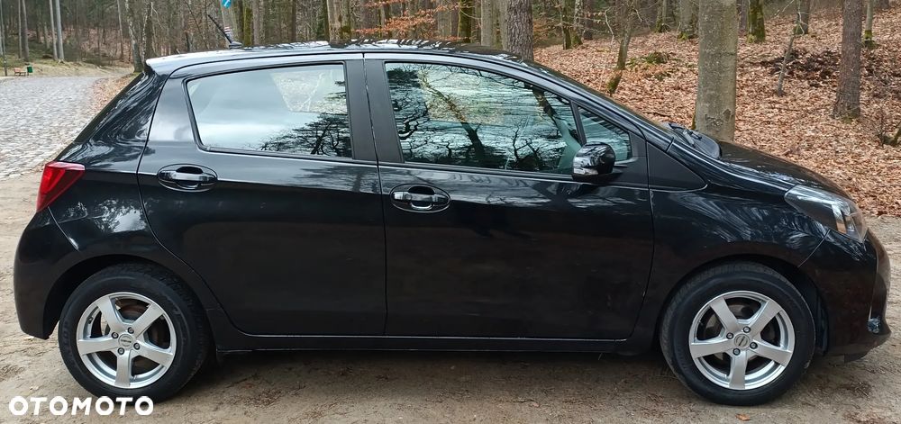 Toyota Yaris 1.33 Premium - 5