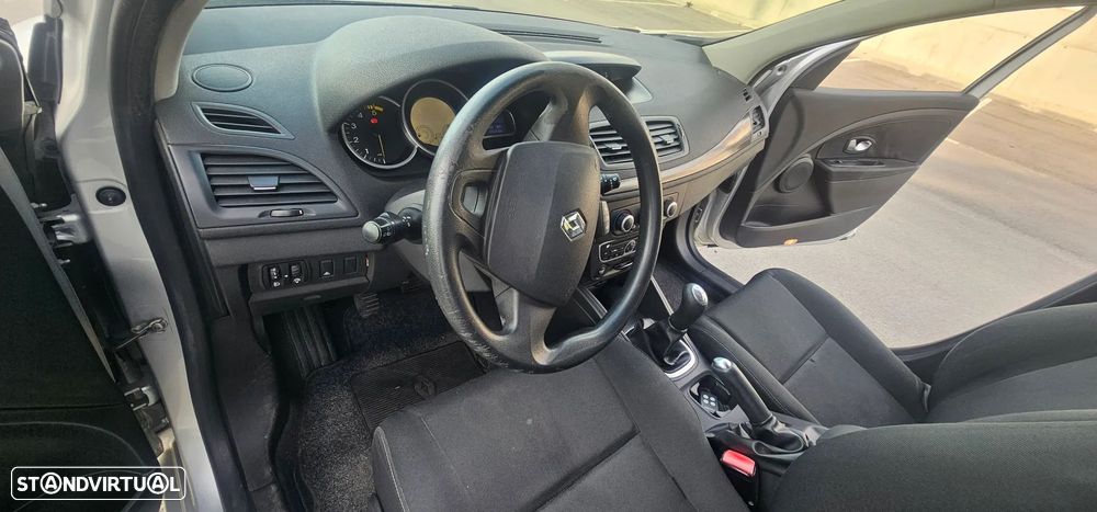 Renault Mégane 1.5 dCi Dynamique - 3