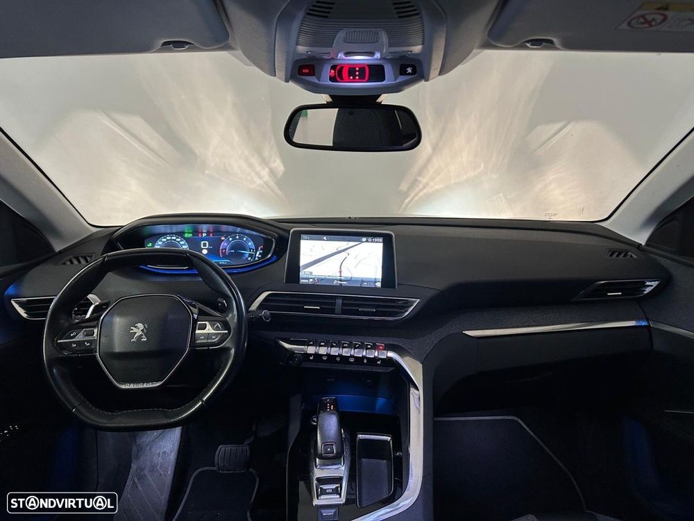 Peugeot 3008 1.2 PureTech Allure EAT6 - 7