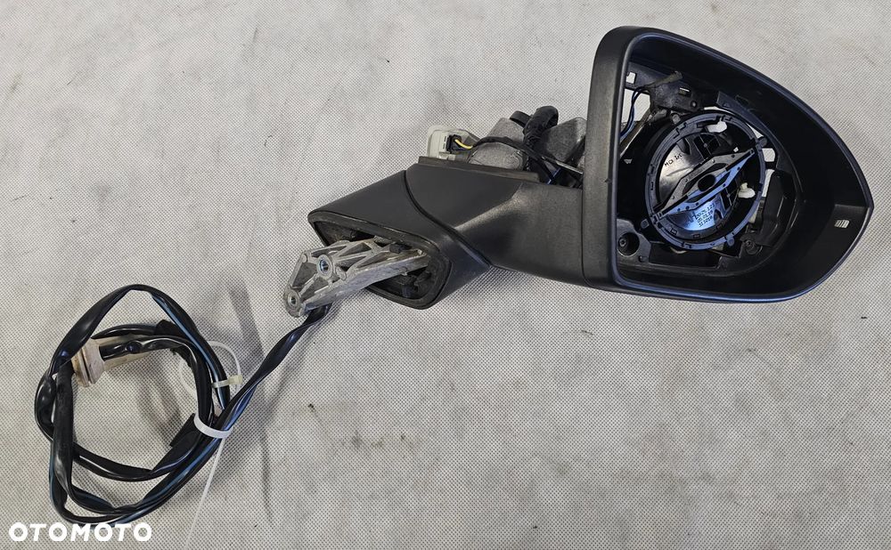LUSTERKO PRAWE VW GOLF 517857502AG - 2