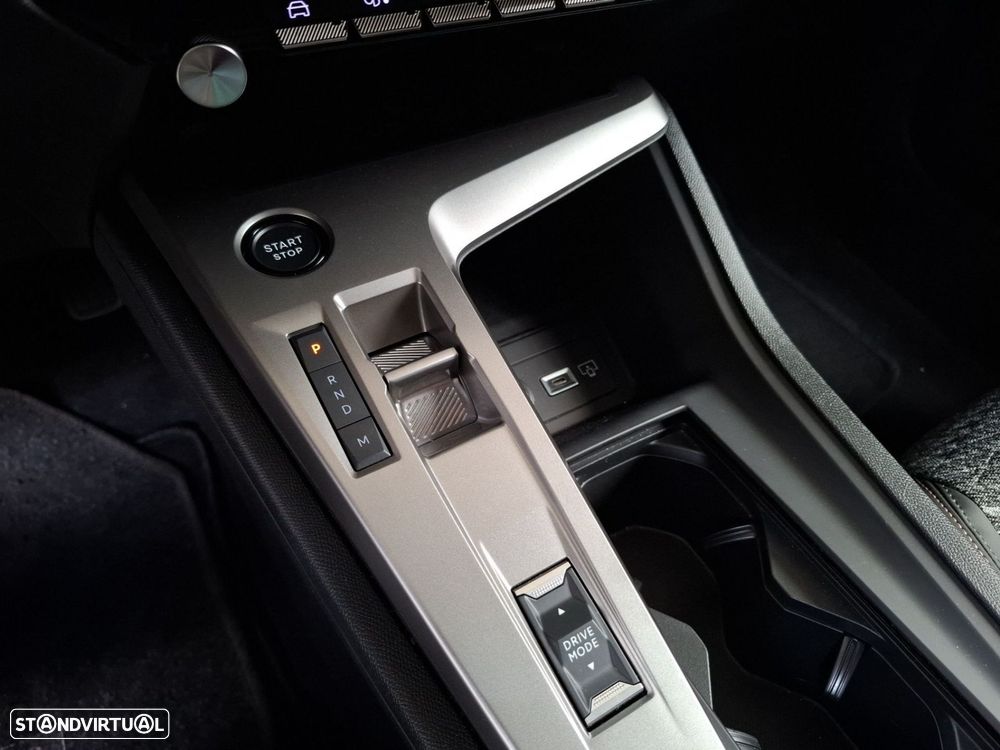 Peugeot 308 SW 1.2 Hybrid Allure e-DCS6 - 18