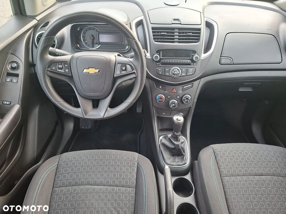 Chevrolet Trax 1.6 LS - 29