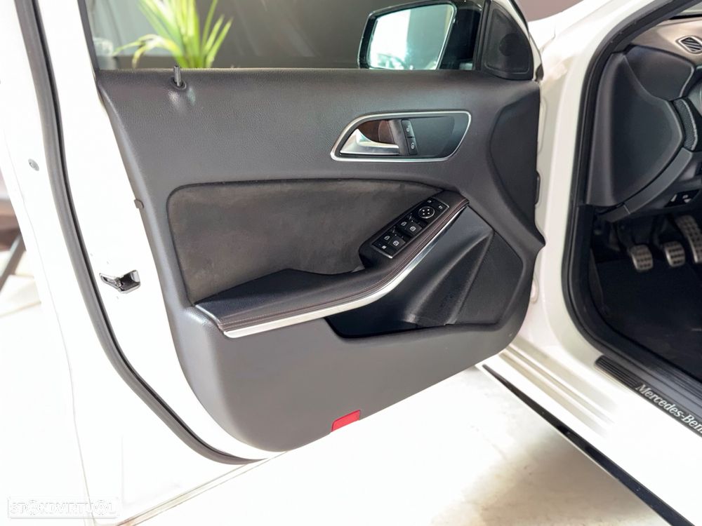 Mercedes-Benz A 180 CDI AMG Line - 9