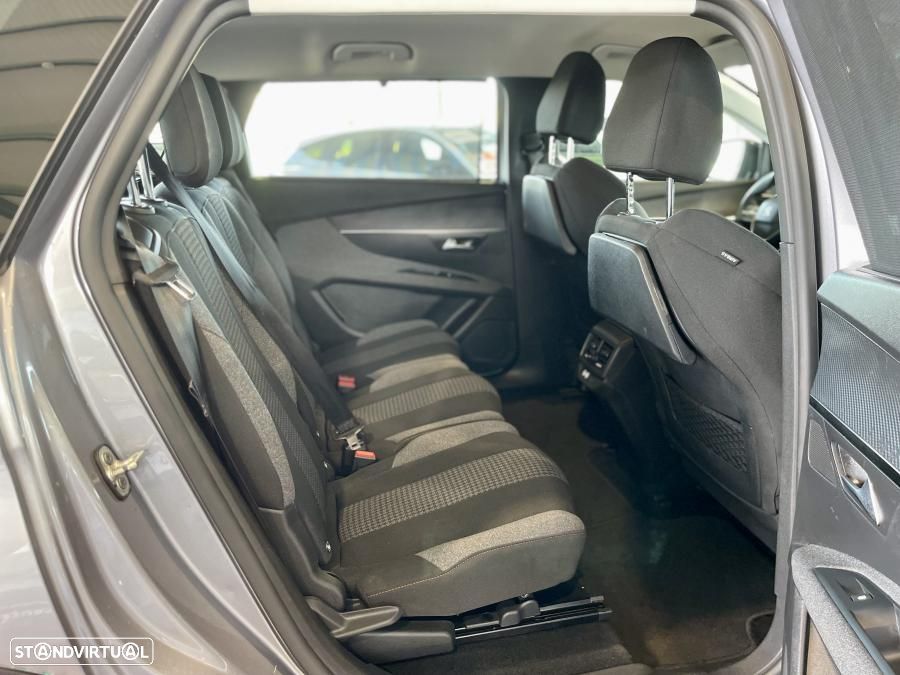 Peugeot 5008 1.5 BlueHDi Active Pack EAT8 - 26