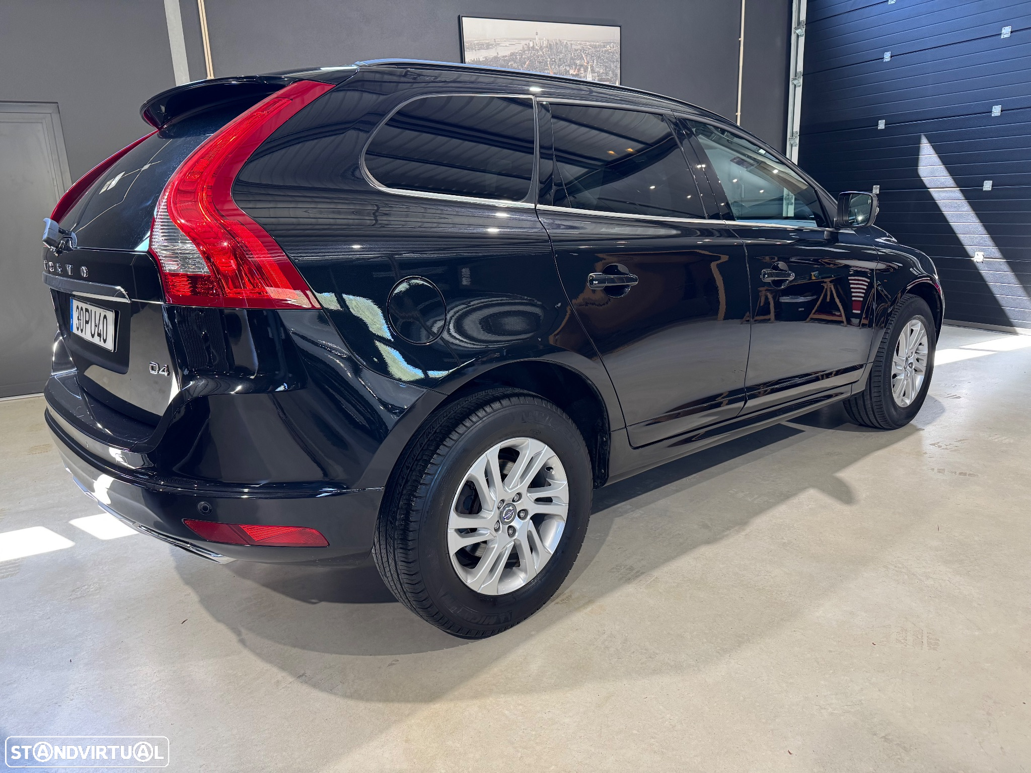 Volvo XC 60 2.0 D4 Momentum - 5