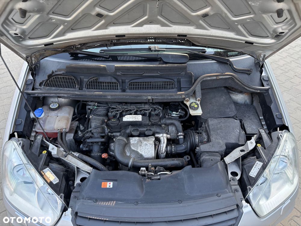Ford C-MAX - 10