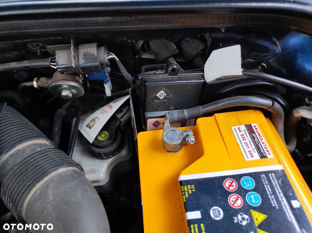 Audi A3 3-drzwiowe 1.6 Attraction - 14