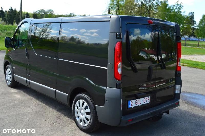 Opel Vivaro - 8