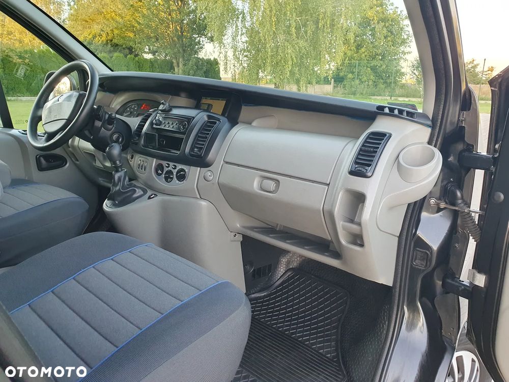 Renault TRAFIC - 13
