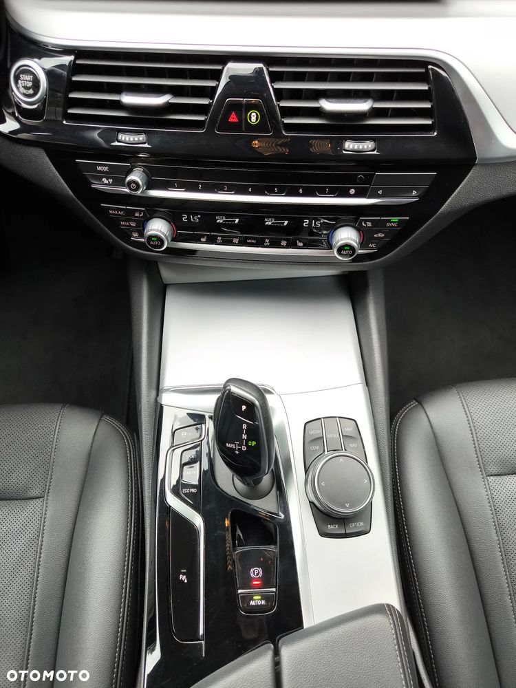 BMW Seria 5 - 12