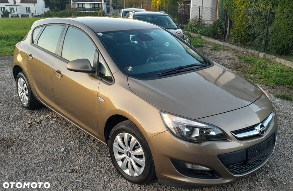 Opel Astra - 18