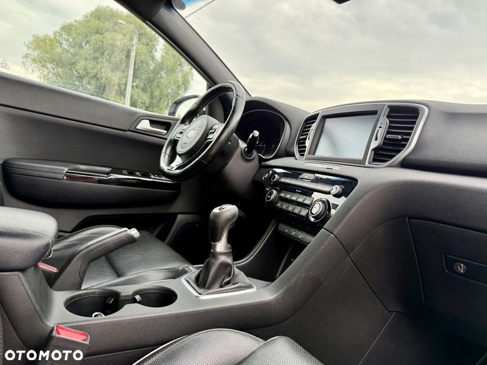 Kia Sportage 2,0 CRDI AWD GT Line - 29