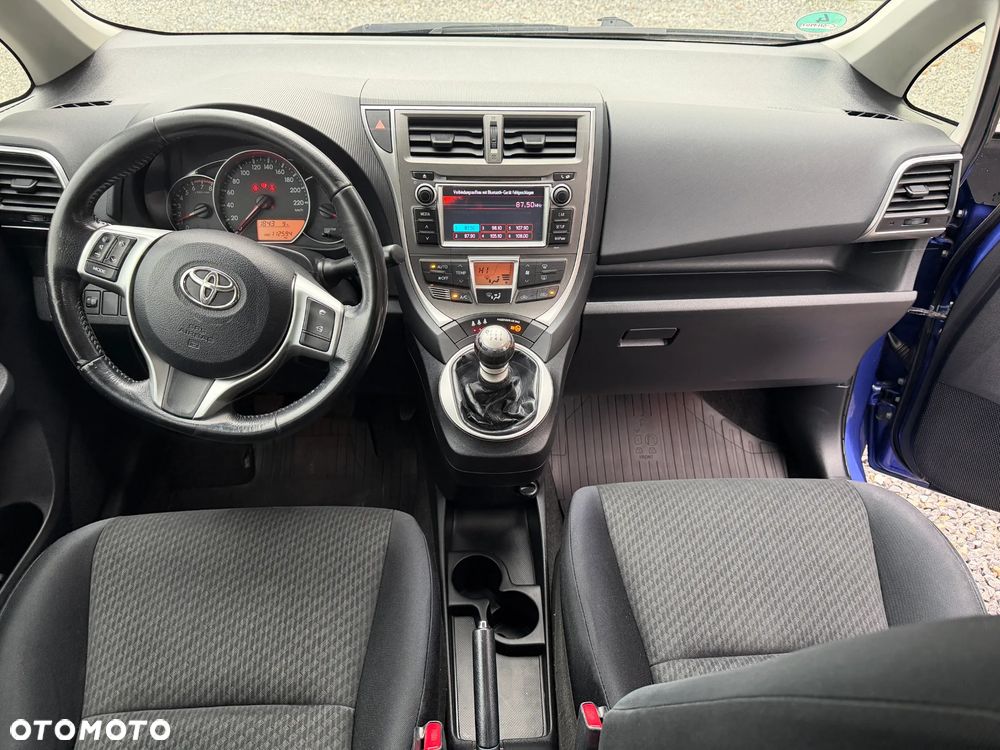 Toyota Verso S 1.33 VVT-i - 23