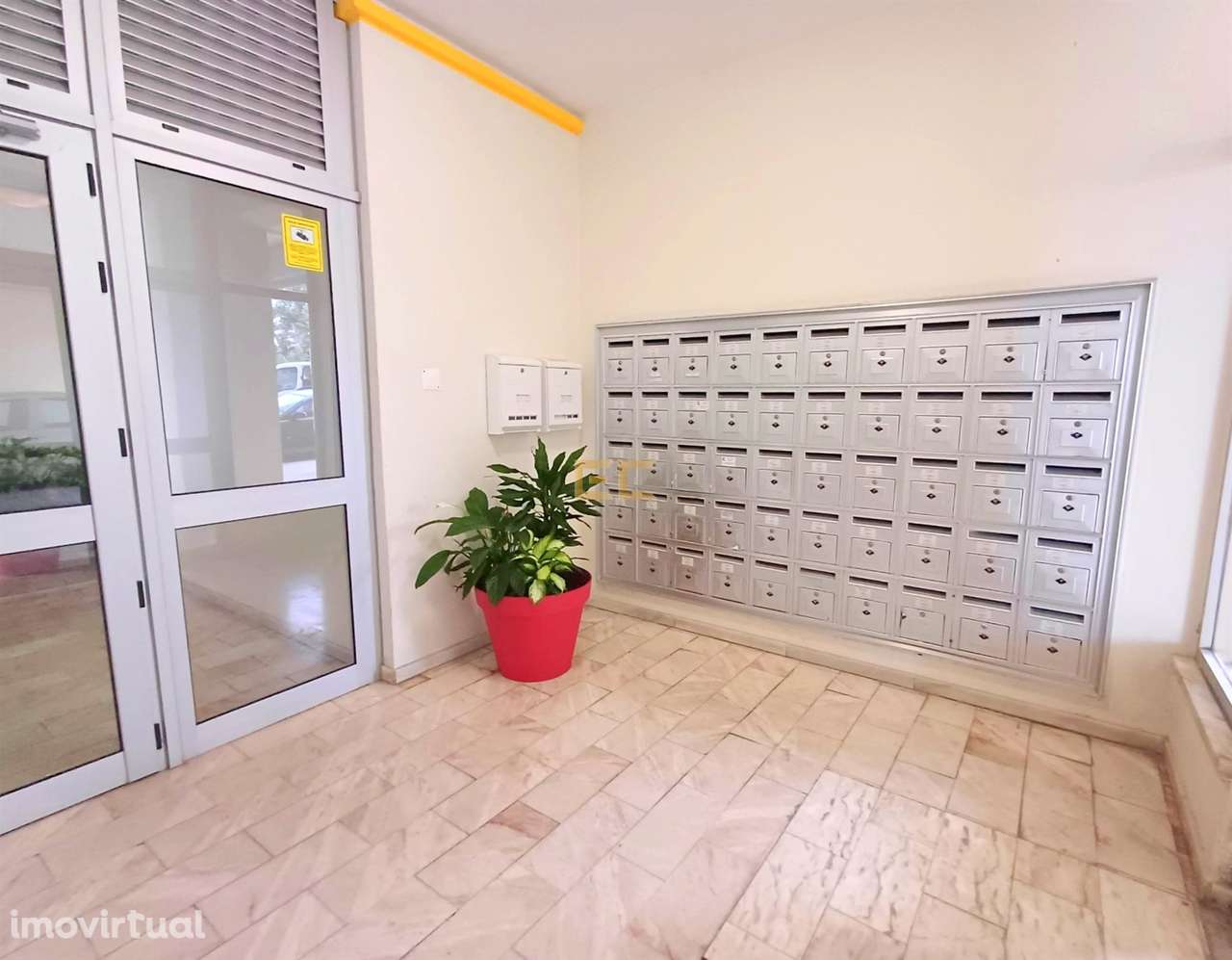 Apartamento T1  para venda em Buarcos- Figueira da Foz! - Grande imagem: 3/24