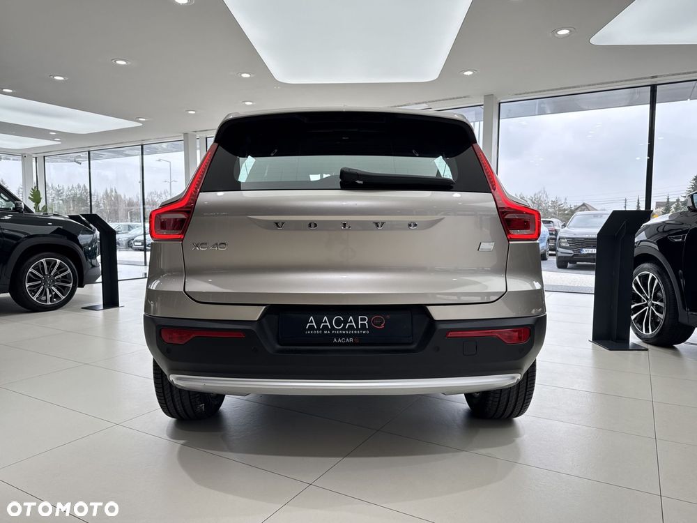 Volvo XC 40 - 4