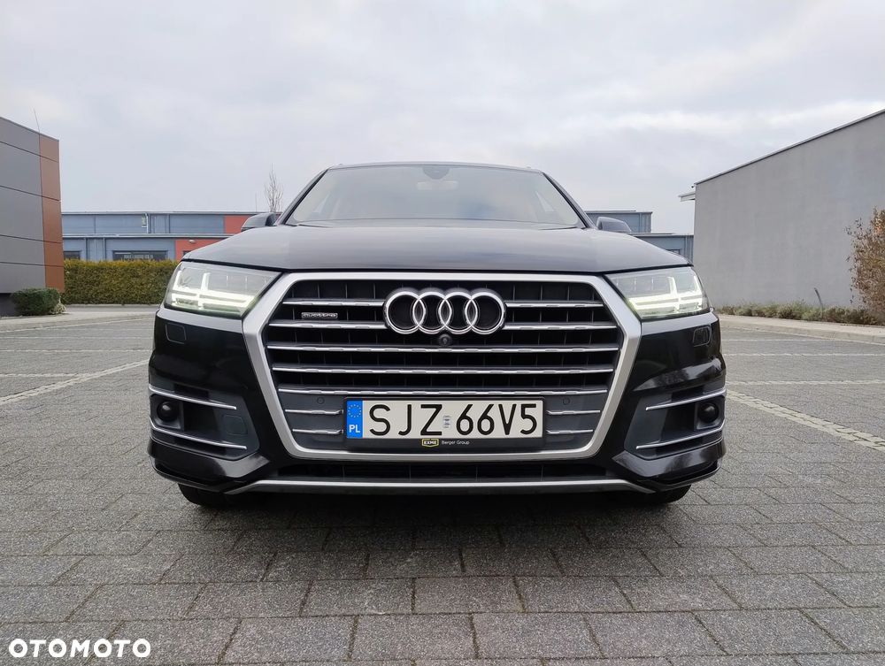 Audi Q7 - 10