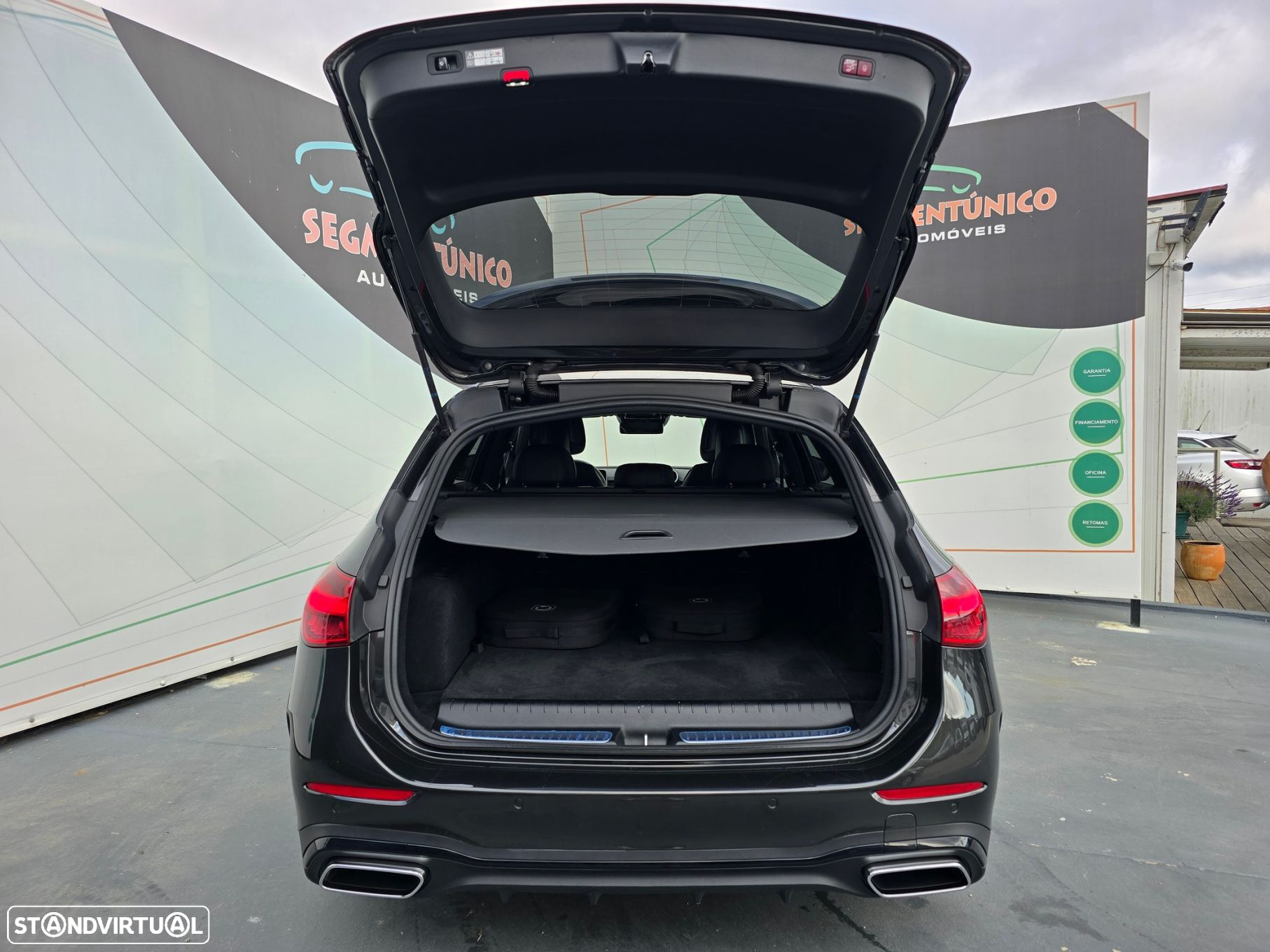 Mercedes-Benz C 300 e AMG Line - 54
