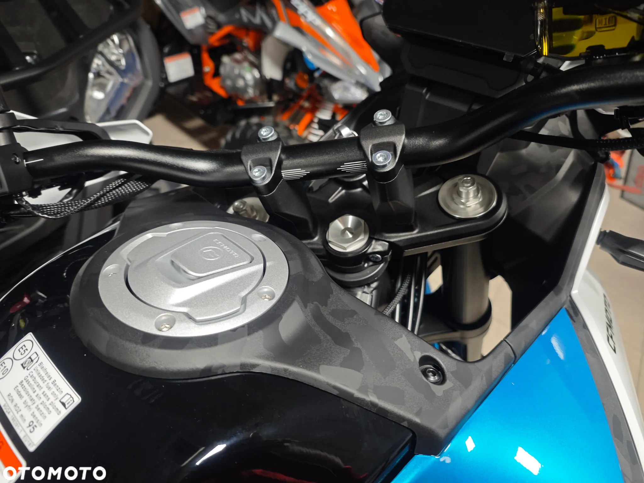 CFMoto MT - 13