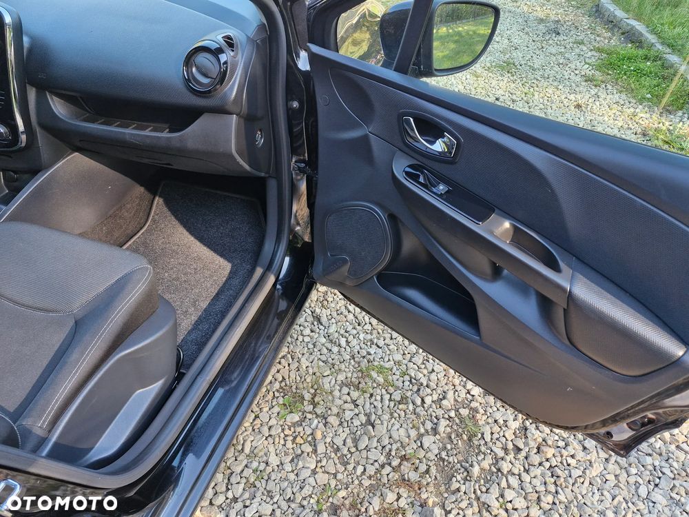 Renault Clio 1.2 16V 75 LIMITED - 22