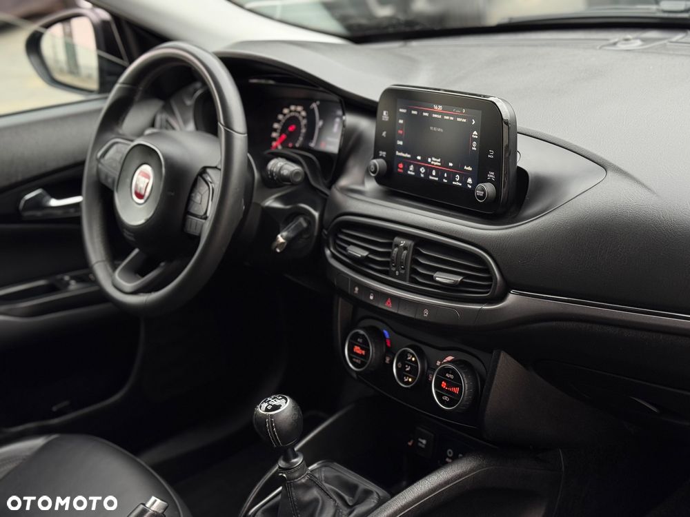 Fiat Tipo 1.4 T-Jet 16v S-Design - 9