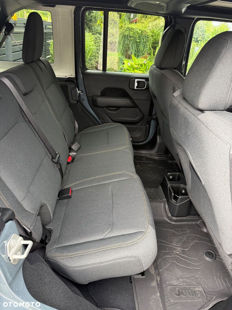 Jeep Wrangler 2.0 T-GDI Hardtop AWD Automatik Sport - 17