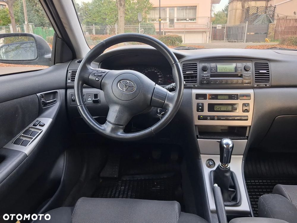 Toyota Corolla 1.4 VVT-i - 9