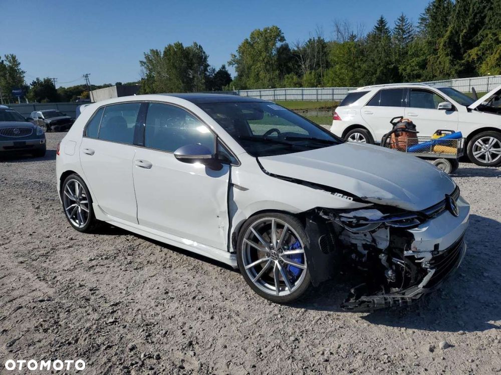 Volkswagen Golf - 9
