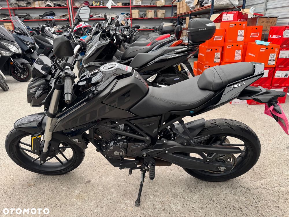 VOGE R125 - 4
