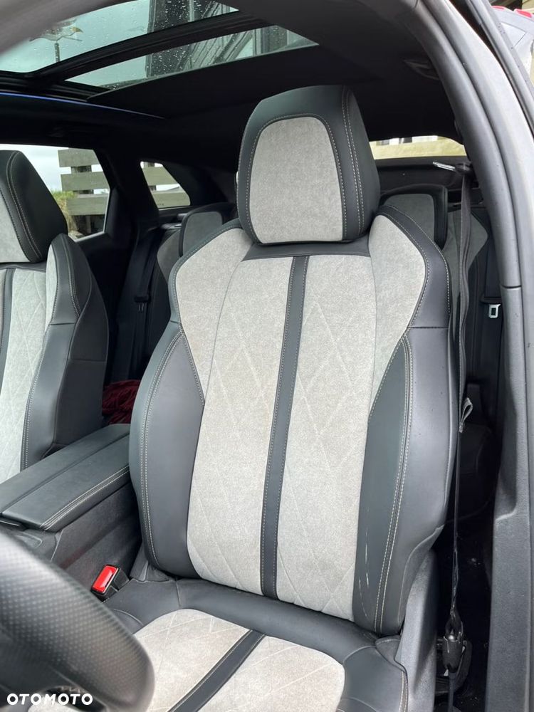 Peugeot 3008 1.6 PureTech Hybrid4 PHEV GT S&S EAT8 - 12