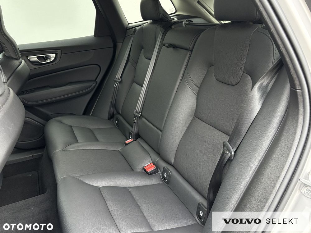 Volvo XC 60 - 21