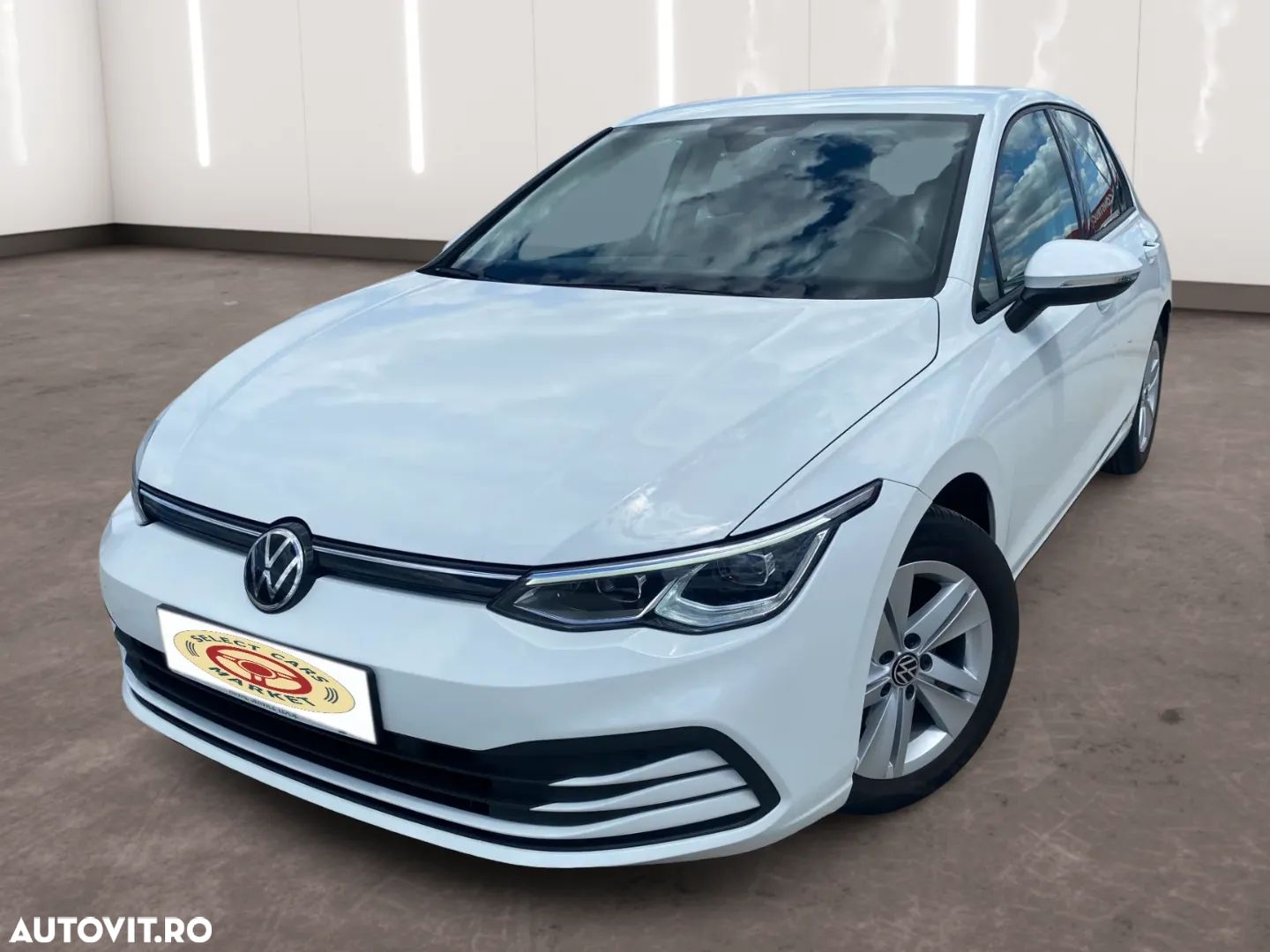 Volkswagen Golf 1.5 eTSI ACT DSG MHEV Life - 1