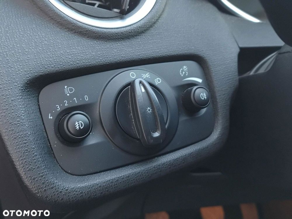 Ford Fiesta 1.0 EcoBoost Titanium - 12