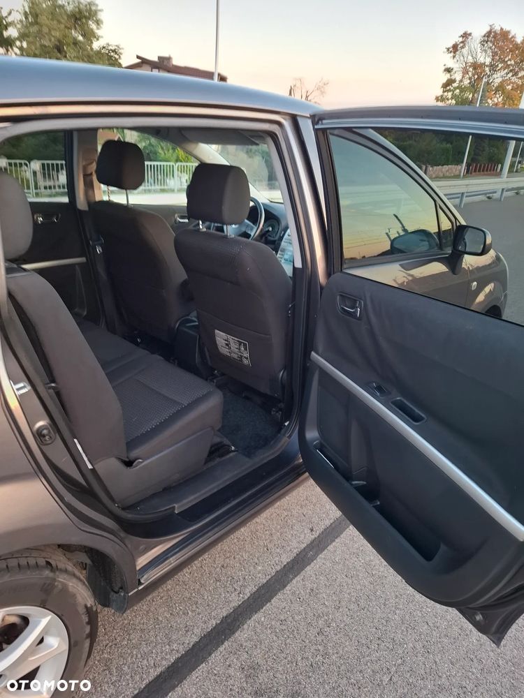 Toyota Corolla Verso - 7