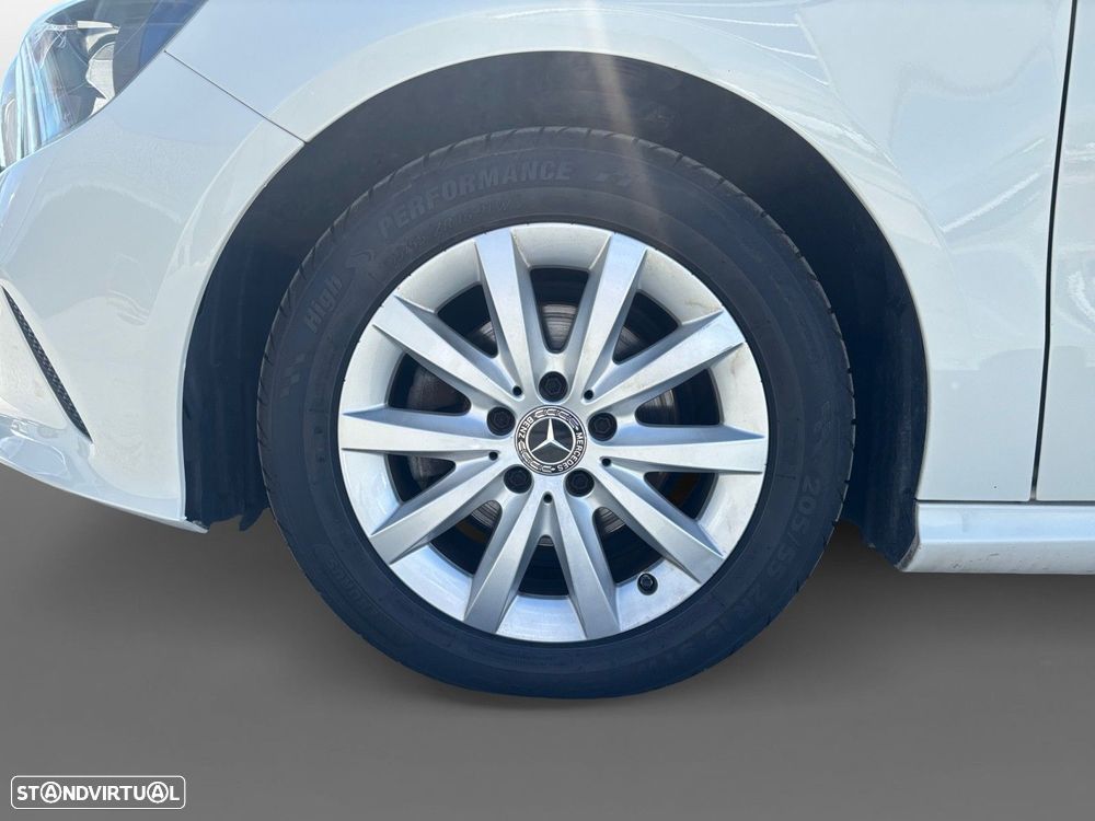 Mercedes-Benz A 160 d Urban - 14