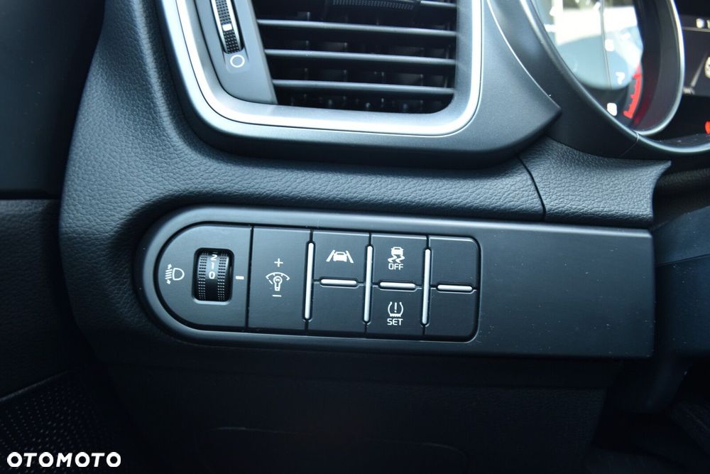 Kia XCeed 1.5 T-GDI M DCT - 21