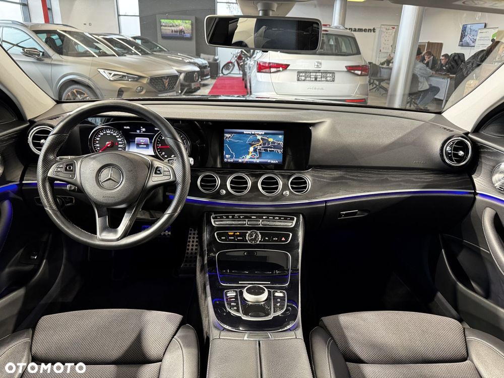 Mercedes-Benz Klasa E - 14