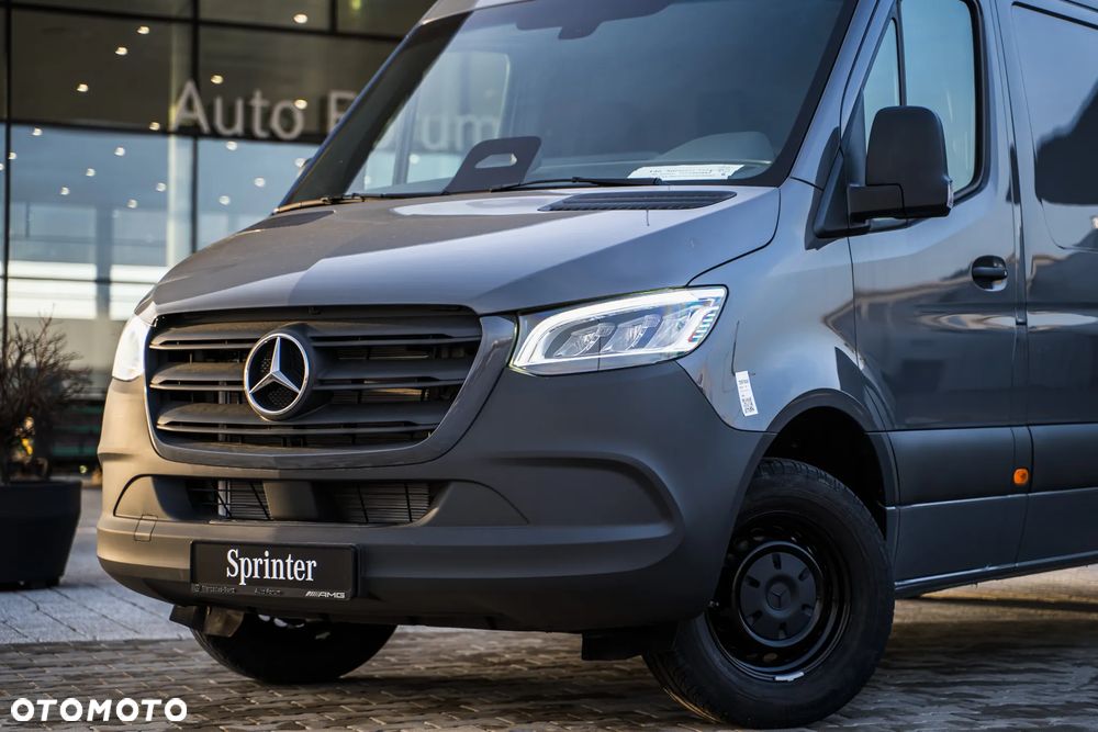 Mercedes-Benz Sprinter - 2