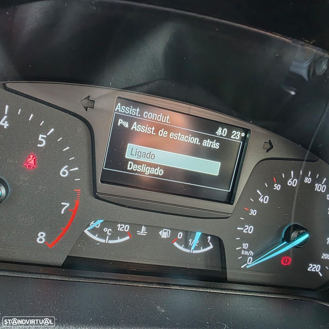 Ford Fiesta 1.0 EcoBoost MHEV ST-Line - 23