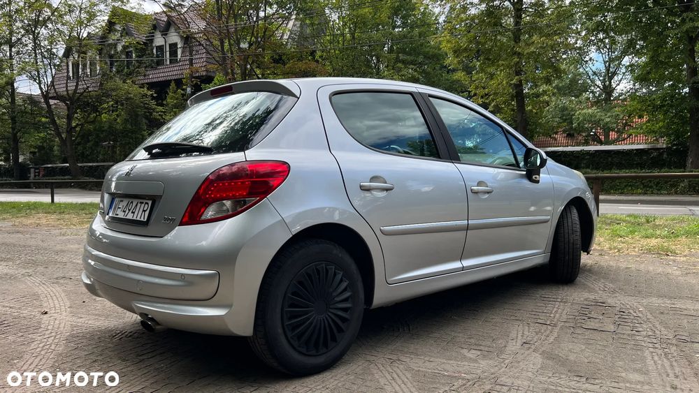 Peugeot 207 1.6 HDi Presence - 4
