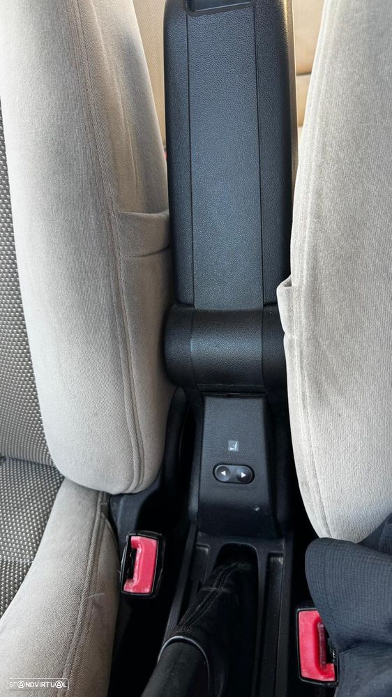 Fiat Linea 1.3 M-Jet Emotion - 19