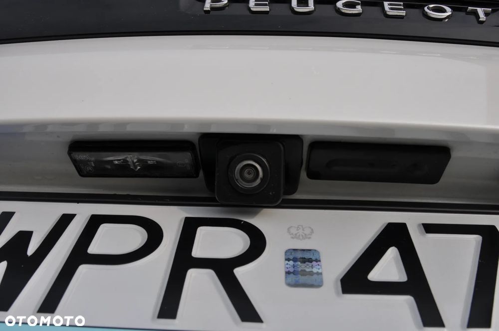 Peugeot 3008 1.2 PureTech Allure Pack S&S EAT8 - 8