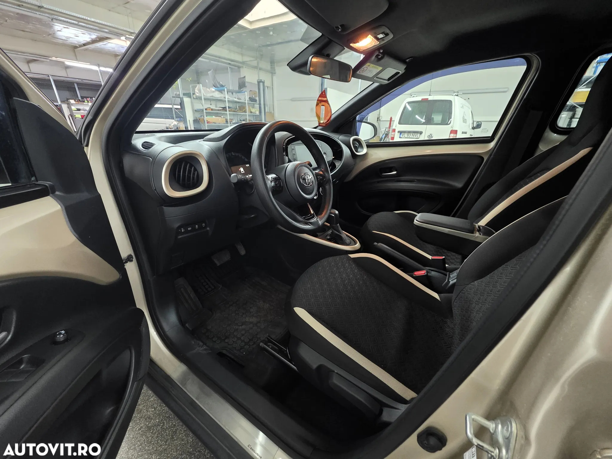 Toyota Aygo X 1.0l CVT Dynamic - 8