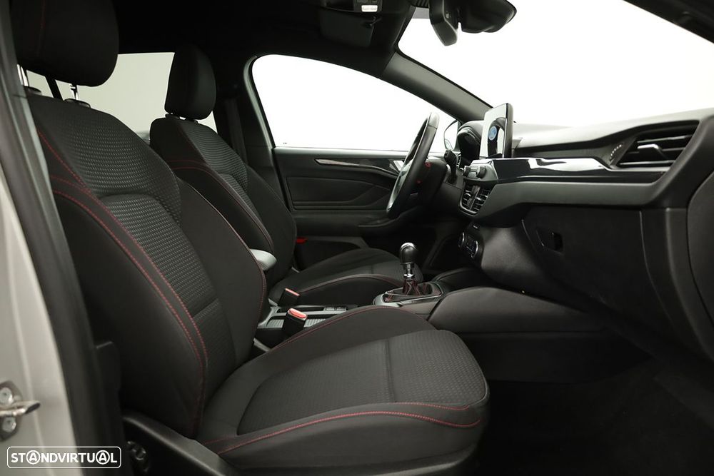 Ford Focus SW 1.0 EcoBoost ST-Line - 20