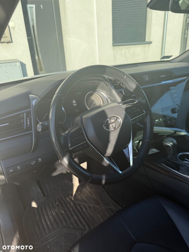 Toyota Camry 2.5 Hybrid Executive CVT - 9