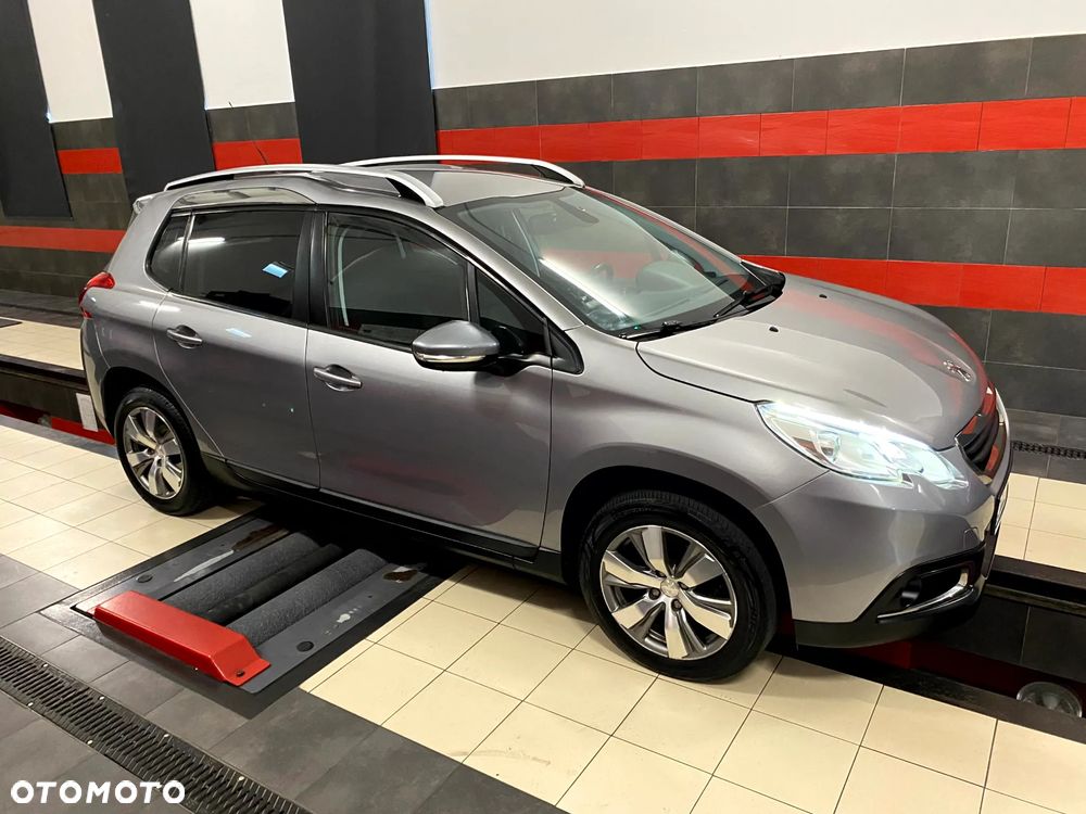 Peugeot 2008 120 VTI Allure - 2